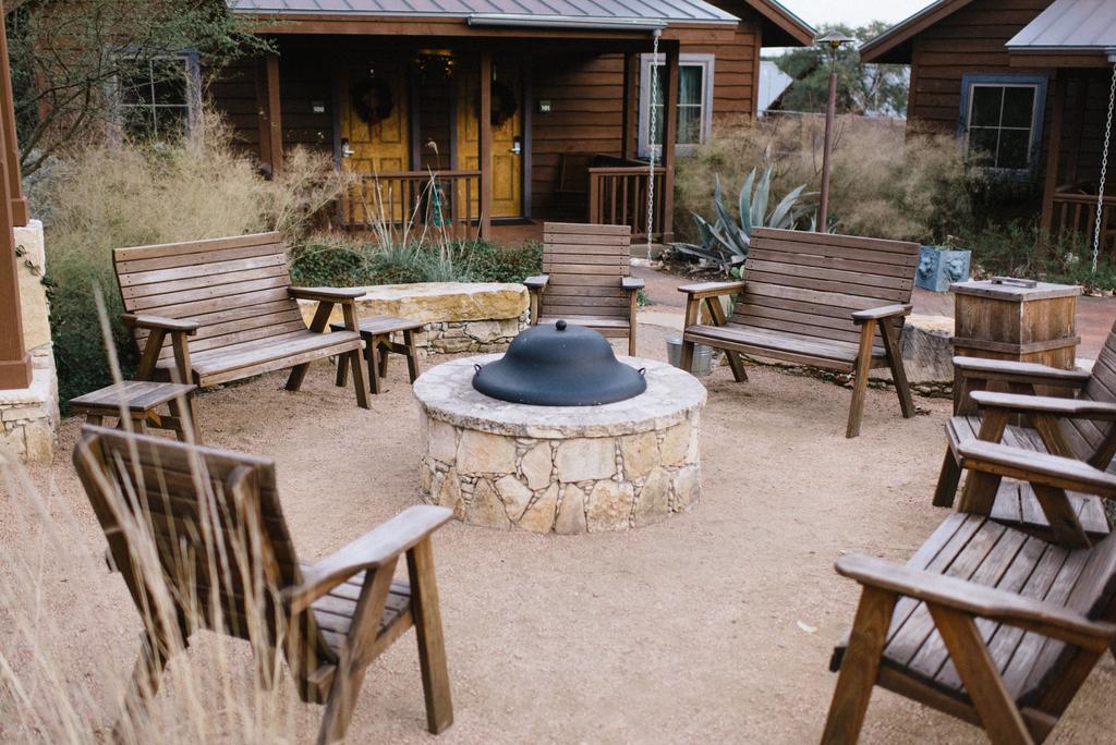 Camp Lucy Ξενοδοχείο Dripping Springs Εξωτερικό φωτογραφία