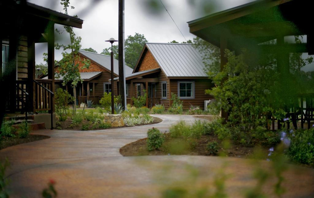 Camp Lucy Ξενοδοχείο Dripping Springs Εξωτερικό φωτογραφία