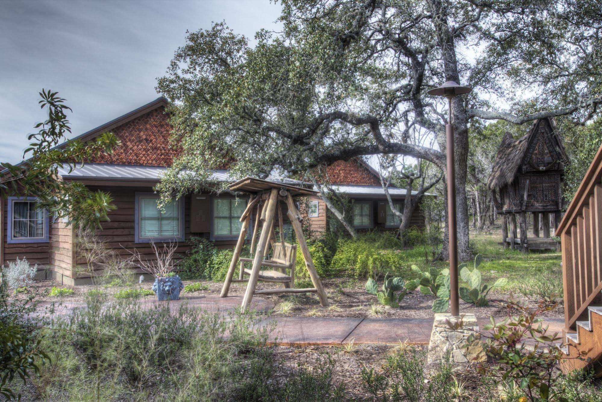 Camp Lucy Ξενοδοχείο Dripping Springs Εξωτερικό φωτογραφία